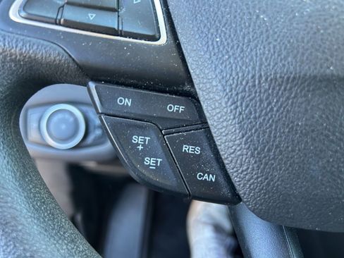 Used 2017 Ford Escape S FWD image 14