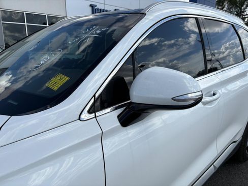 Used 2022 Hyundai Santa Fe SEL Premium w/ Cargo Package image 17