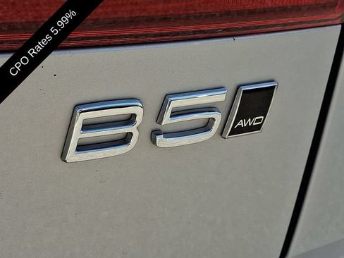 Certified 2023 Volvo XC60 B5 Plus w/ Climate Package AWD/4WD image 34