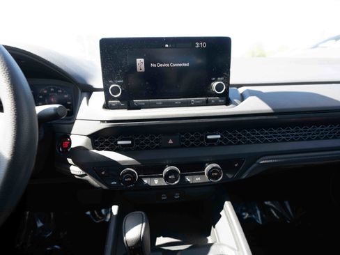 Certified 2023 Honda Accord EX image 17