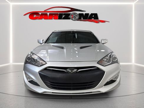 Used 2013 Hyundai Genesis 3.8 RWD image 13