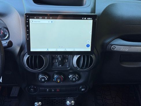 Used 2017 Jeep Wrangler Unlimited Sport w/ Quick Order Package 24S image 8