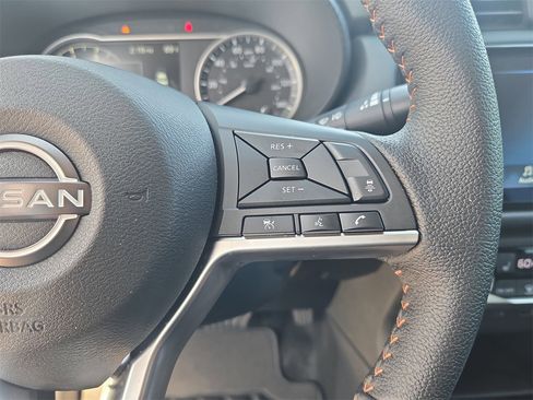 Used 2025 Nissan Versa SR w/ Trunk Package image 17