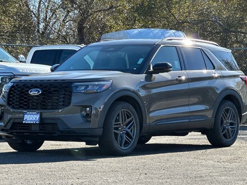 New 2026 Ford Explorer ST-Line w/ ST-Line Street Pack image 7