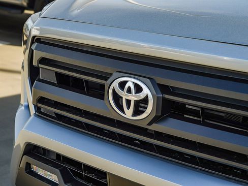 New 2026 Toyota Tacoma SR5 image 10