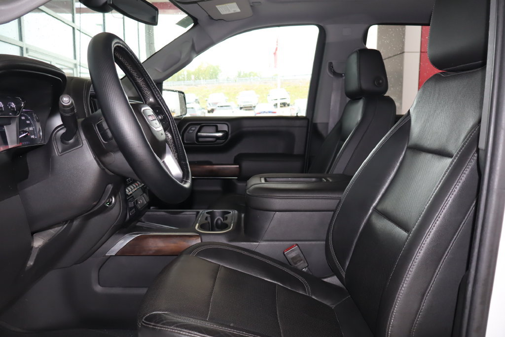 Used 2019 GMC Sierra 1500 SLT w/ SLT Premium Plus Package AWD/4WD image 17