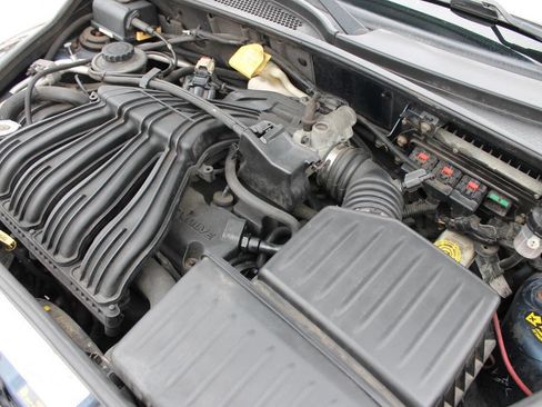 Used 2003 Chrysler PT Cruiser FWD image 11