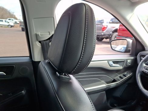 Certified 2021 Ford Escape SEL w/ Technology Package image 13