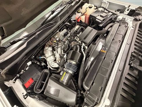 Used 2025 Chevrolet Silverado 2500 LT w/ Safety Package AWD/4WD image 10