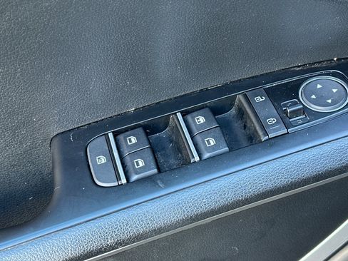 Certified 2024 Kia Soul LX image 12