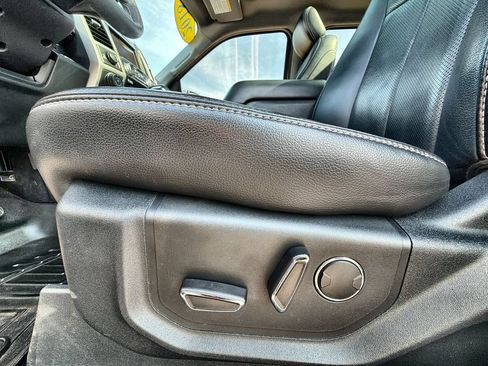 Used 2018 Ford F150 Lariat w/ Equipment Group 502A Luxury AWD/4WD image 14