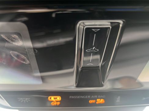 Used 2023 Volkswagen GTI SE image 7