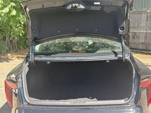 Used 2025 Kia K4 FWD image 28