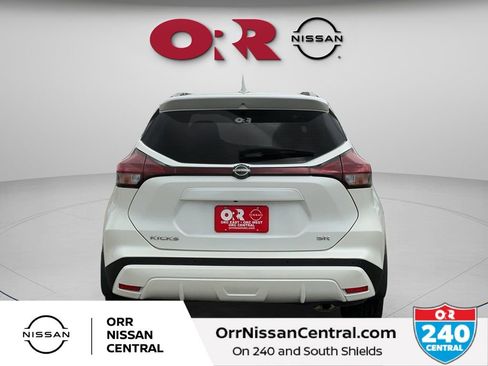 Used 2024 Nissan Kicks SR w/ SR Premium Package image 6