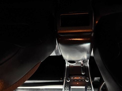 Used 2016 Toyota Camry SE image 23