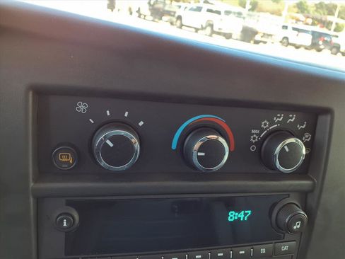 New 2025 GMC Savana 2500 Work Van w/ Driver Convenience Package image 6