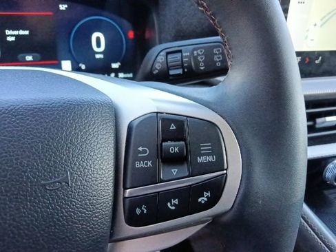 Used 2025 Ford Explorer Active image 19