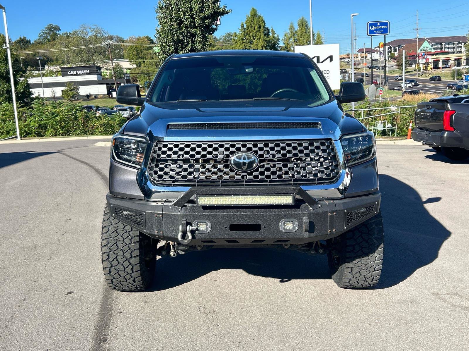 Used 2020 Toyota Tundra SR5 w/ TRD Off-Road Package AWD/4WD image 8