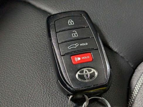 Used 2025 Toyota Highlander XSE image 25