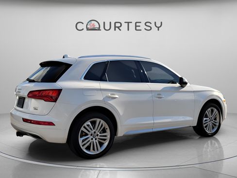 Used 2018 Audi Q5 2.0T Premium Plus image 5