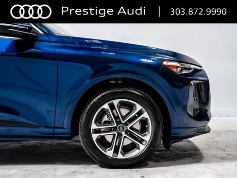 New 2025 Audi Q5 Prestige image 11