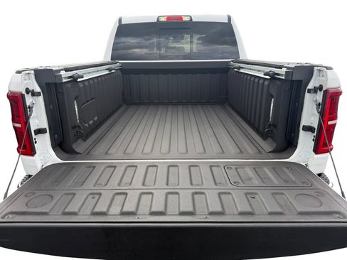 Used 2025 RAM 1500 Limited AWD/4WD image 19