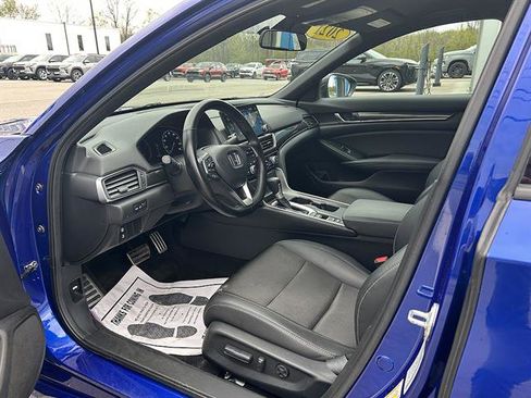 Used 2021 Honda Accord Sport image 12