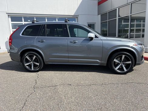 Used 2018 Volvo XC90 T5 R-Design w/ Convenience Package AWD/4WD image 18