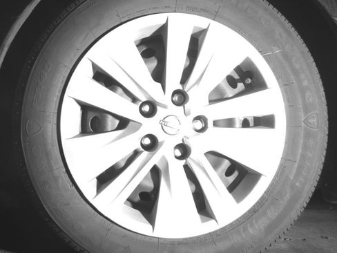 Used 2025 Nissan Sentra S image 12