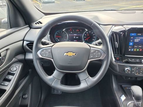 Certified 2023 Chevrolet Traverse LT FWD image 16