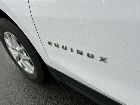 Used 2024 Chevrolet Equinox LS AWD/4WD image 12