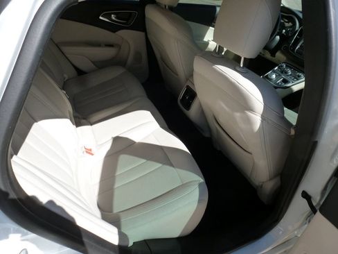 Used 2017 Chrysler 200 Limited w/ Convenience Group FWD image 12