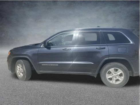 Used 2015 Jeep Grand Cherokee Laredo w/ Quick Order Package 23E RWD image 3
