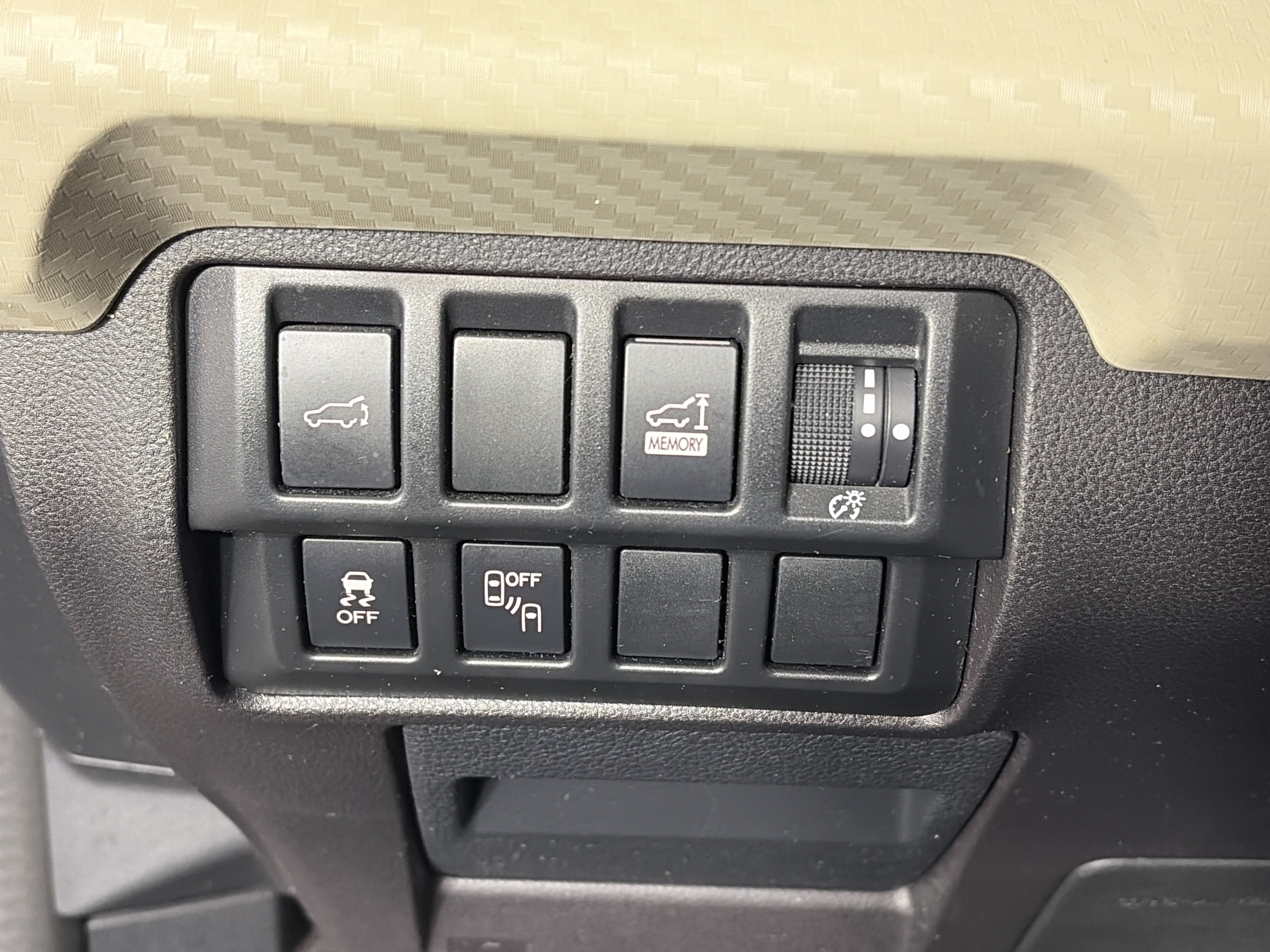Used 2019 Subaru Ascent Premium AWD/4WD image 25