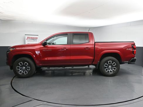 Used 2023 Chevrolet Colorado Z71 w/ Advanced Trailering Package AWD/4WD image 5