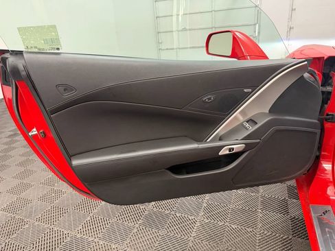 Used 2016 Chevrolet Corvette Stingray Convertible RWD image 11