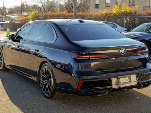 Used 2023 BMW 760i xDrive 760i xDrive w/ Executive Package image 5