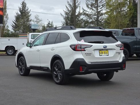 Used 2020 Subaru Outback Onyx Edition XT AWD/4WD image 4