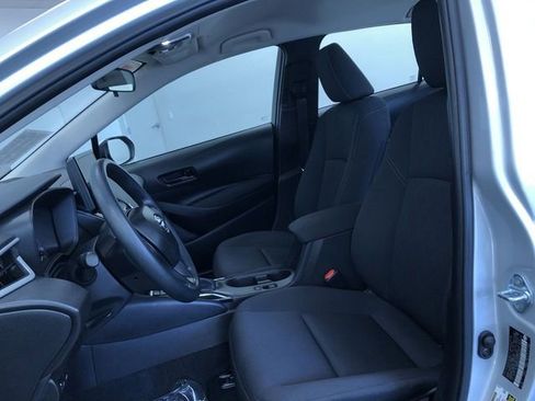 Certified 2025 Toyota Corolla LE image 18