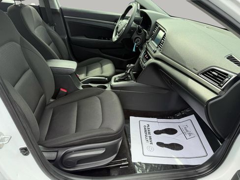 Used 2018 Hyundai Elantra SEL FWD image 17