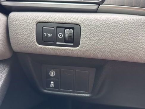 Used 2018 Honda Accord EX-L image 16