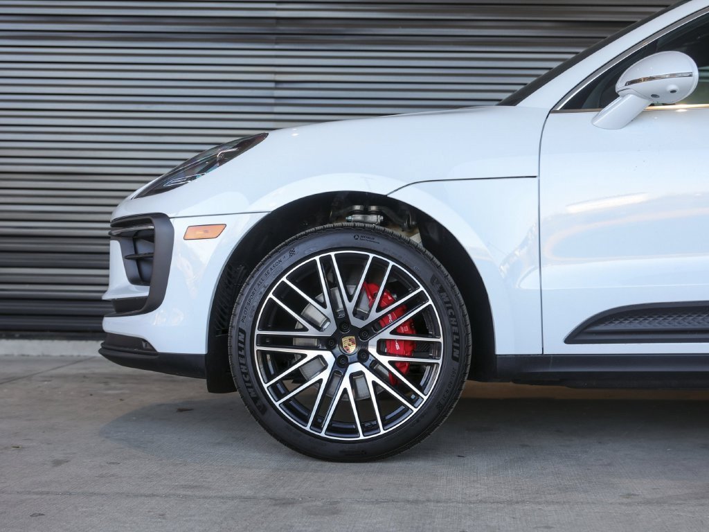 Certified 2026 Porsche Macan S AWD/4WD image 13