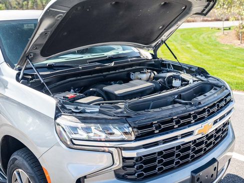 Used 2024 Chevrolet Tahoe LS w/ Driver Alert Package image 23