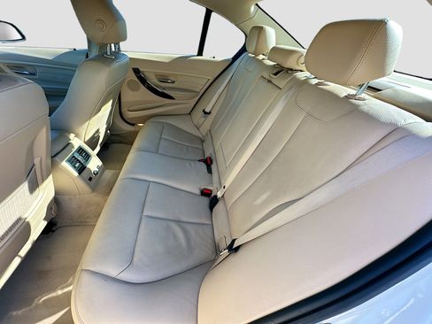 Used 2014 BMW 328i xDrive Sedan image 24