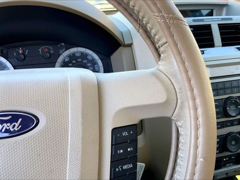 Used 2009 Ford Escape XLT image 25
