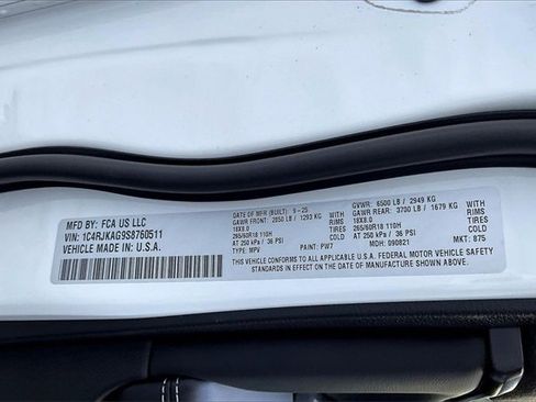 New 2025 Jeep Grand Cherokee L Laredo w/ Luxury Tech Group I image 15