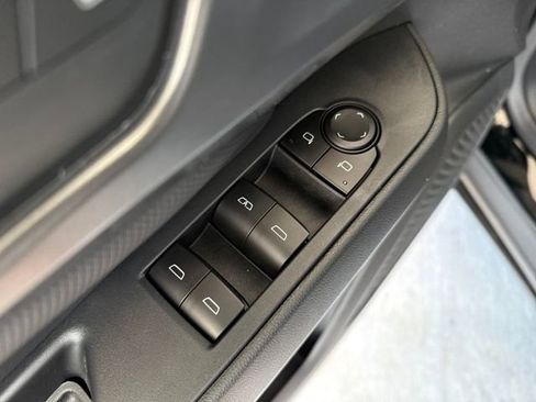 New 2026 Chevrolet Equinox EV RS image 11