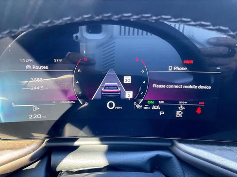 Certified 2025 Audi Q5 Premium w/ Convenience Package image 23