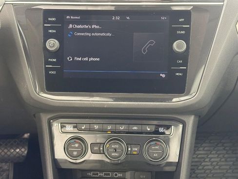 Used 2019 Volkswagen Tiguan SE image 16