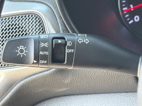 Used 2020 Kia Soul GT-Line FWD image 24